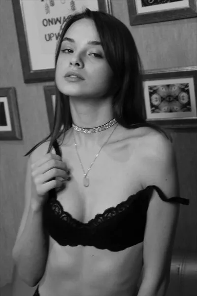 Live sex webcam photo for VivienStar #2796515