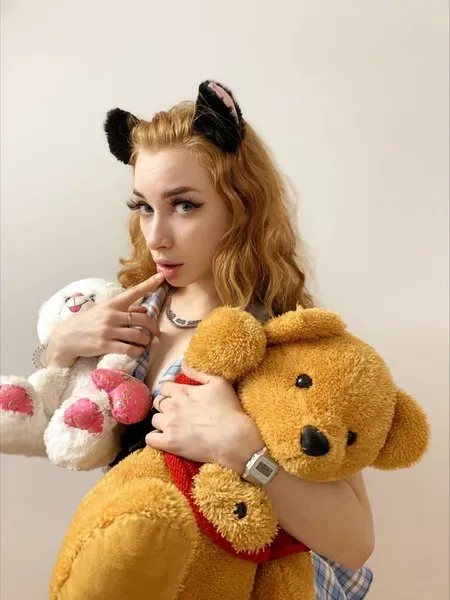 Live sex webcam photo for SexyAsty #2796338