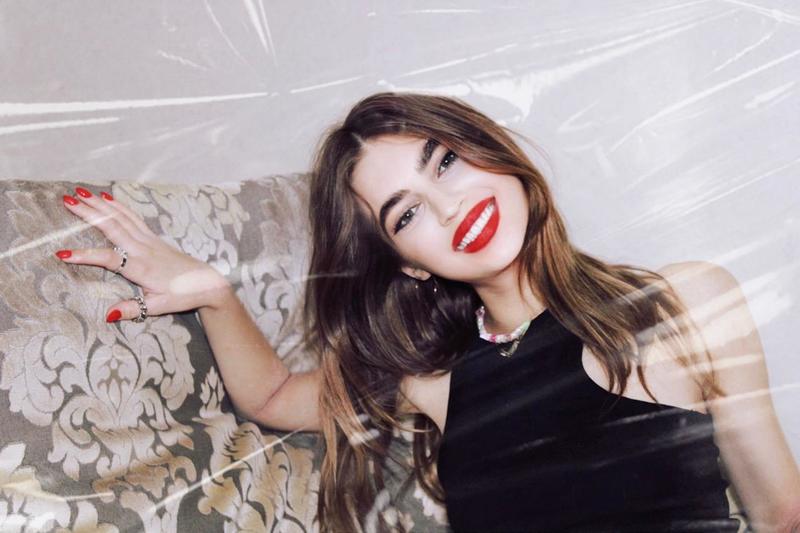 Live sex webcam photo for xPrettyMollyx #2756770