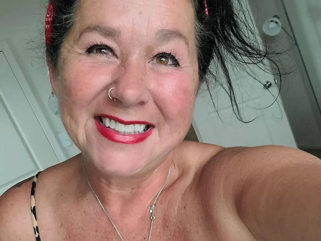 Live sex webcam photo for MonicaFoxxx #4008321