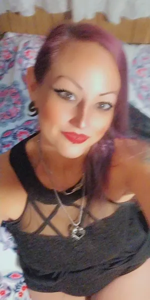 Live sex webcam photo for AliceHavoc #3202805