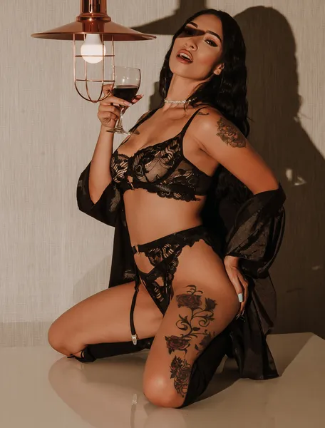 Live sex webcam photo for HannahGrey #6151537