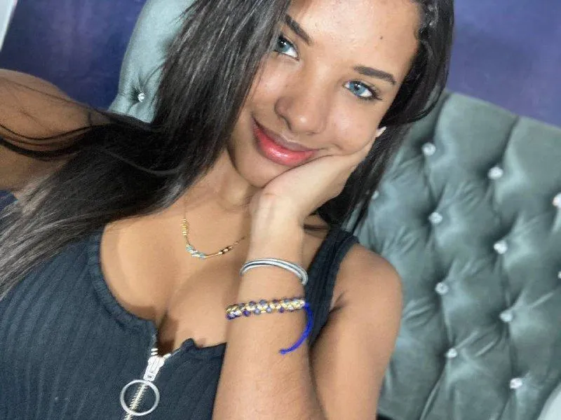 Live sex webcam photo for ThaiSweetSin #2925962