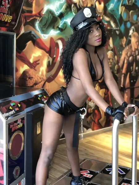 Live sex webcam photo for HayleyLaurent #6013963