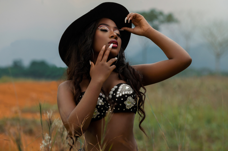 Live sex webcam photo for HayleyLaurent #5898784