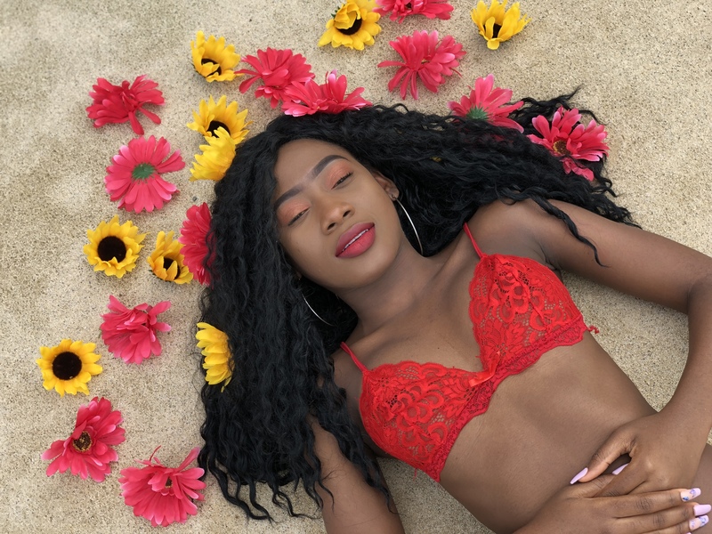 Live sex webcam photo for HayleyLaurent #6013929