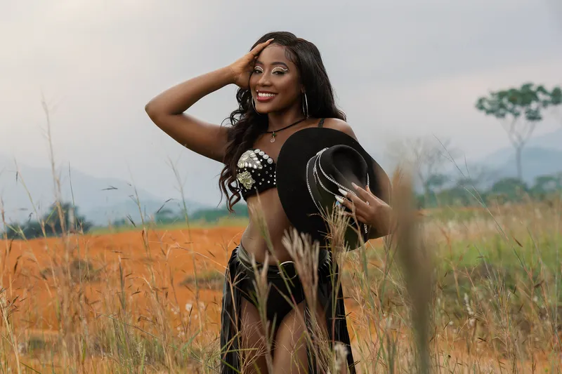 Live sex webcam photo for HayleyLaurent #6014066