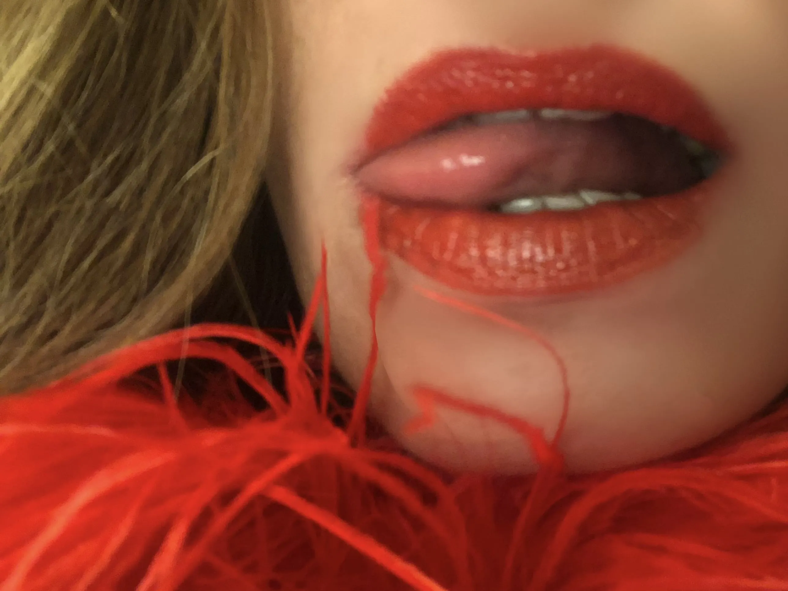 Live sex webcam photo for LovelyLamu #3092123