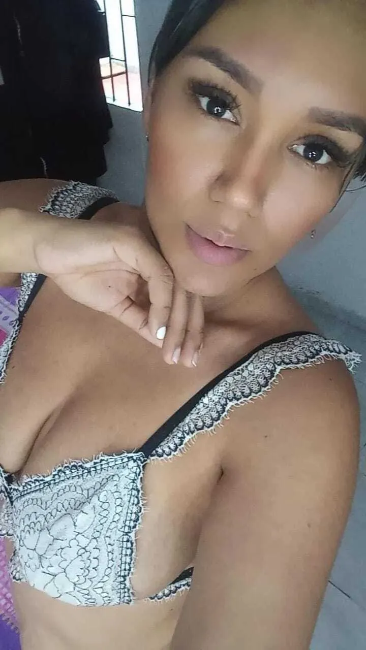 Live sex webcam photo for sophimilf #8413026