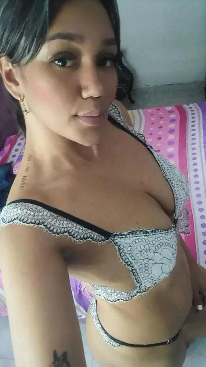 Live sex webcam photo for sophimilf #8413024