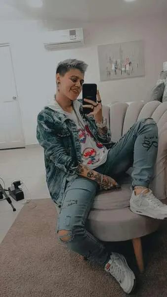 Live sex webcam photo for NoahRobeert #4027041