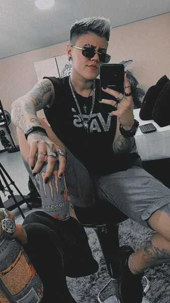 Live sex webcam photo for NoahRobeert #3754422