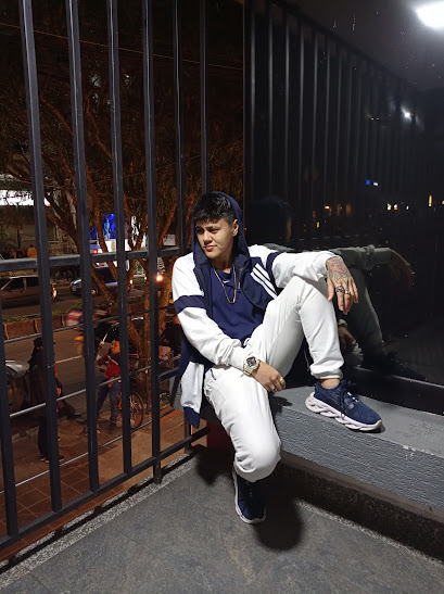 Live sex webcam photo for NoahRobeert #3446598