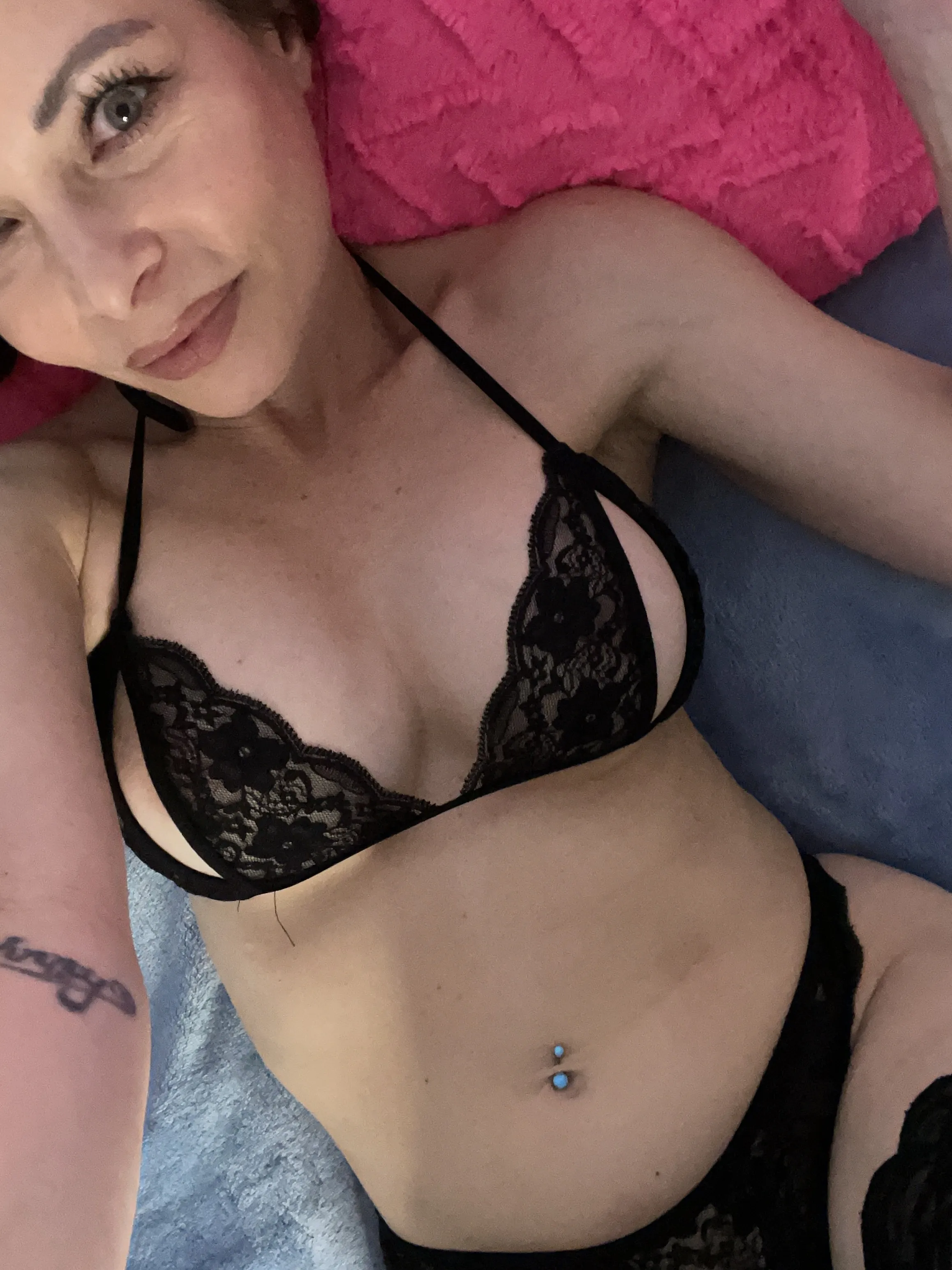 Live sex webcam photo for MiaHoney69 #7438943