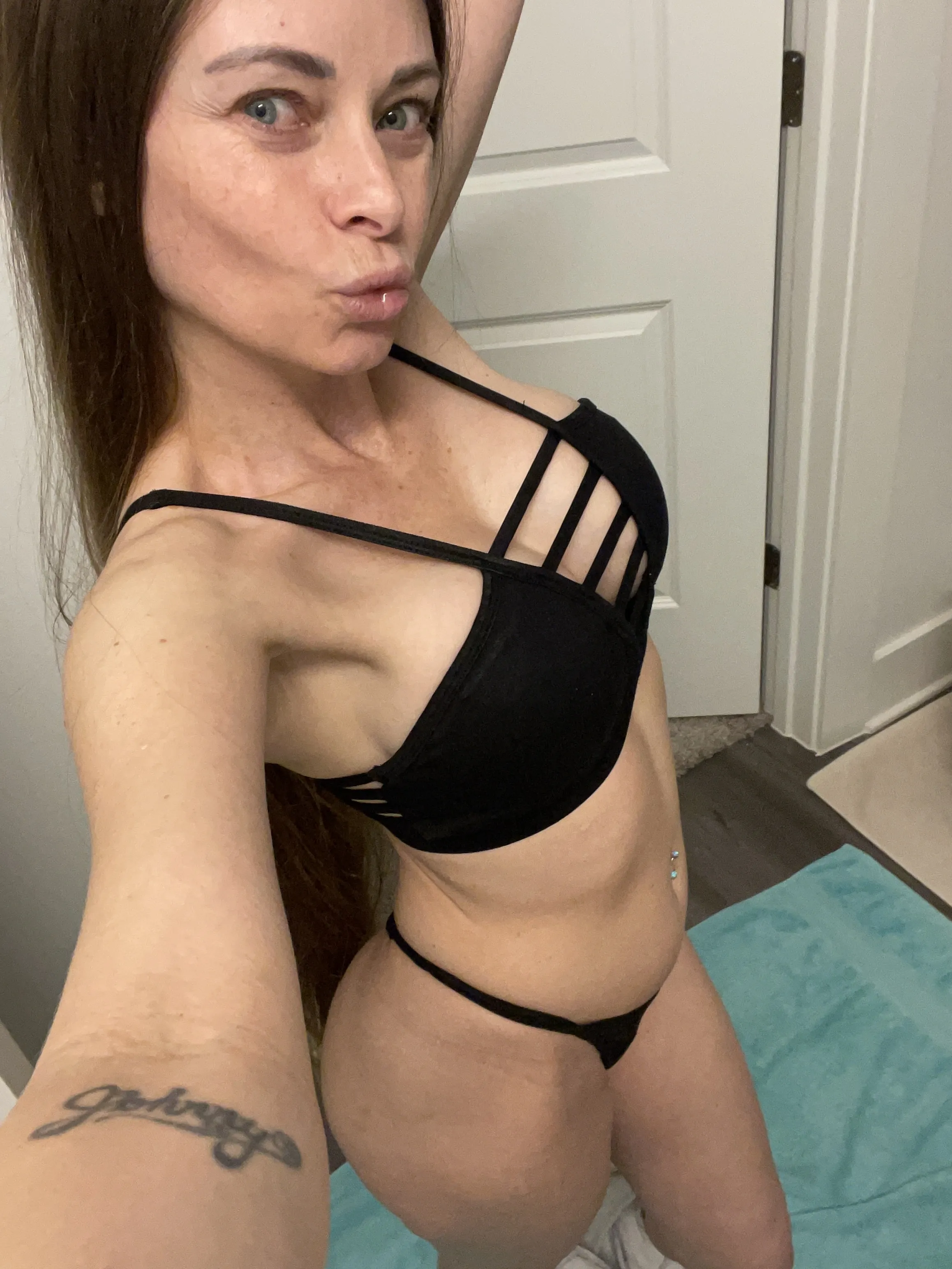 Live sex webcam photo for MiaHoney69 #7438626