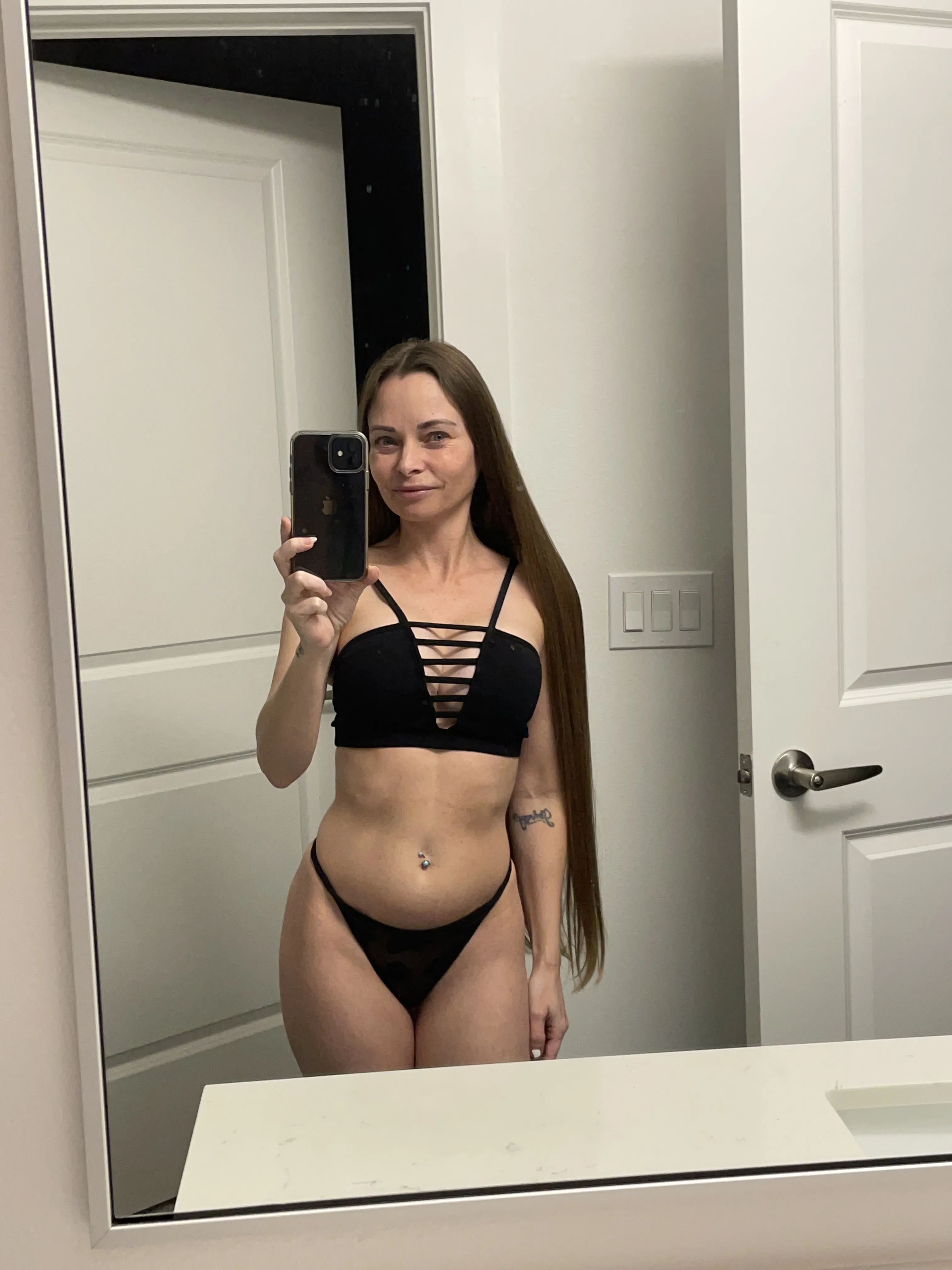 Live sex webcam photo for MiaHoney69 #7438622