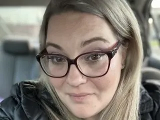 Live sex webcam photo for CurveyKelly #6720509