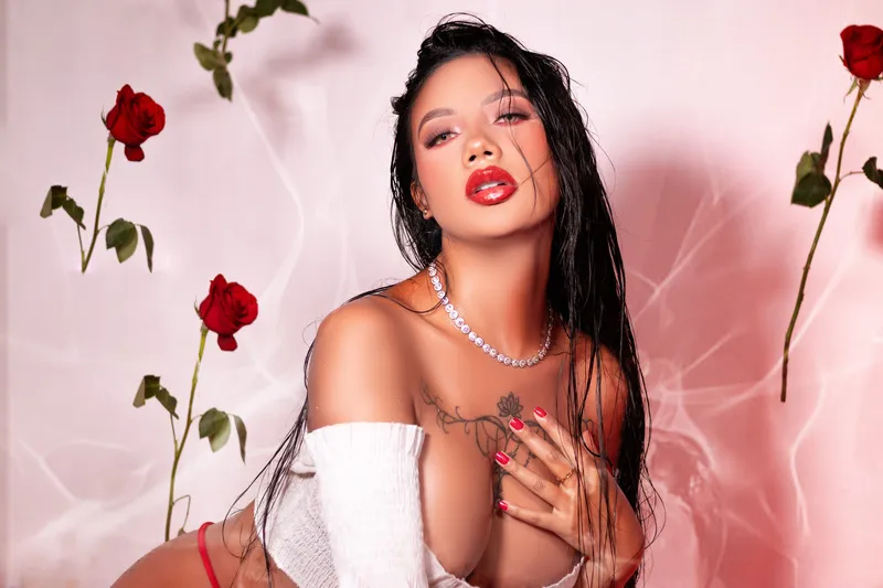 Live sex webcam photo for ElizabethRamirez #7390421