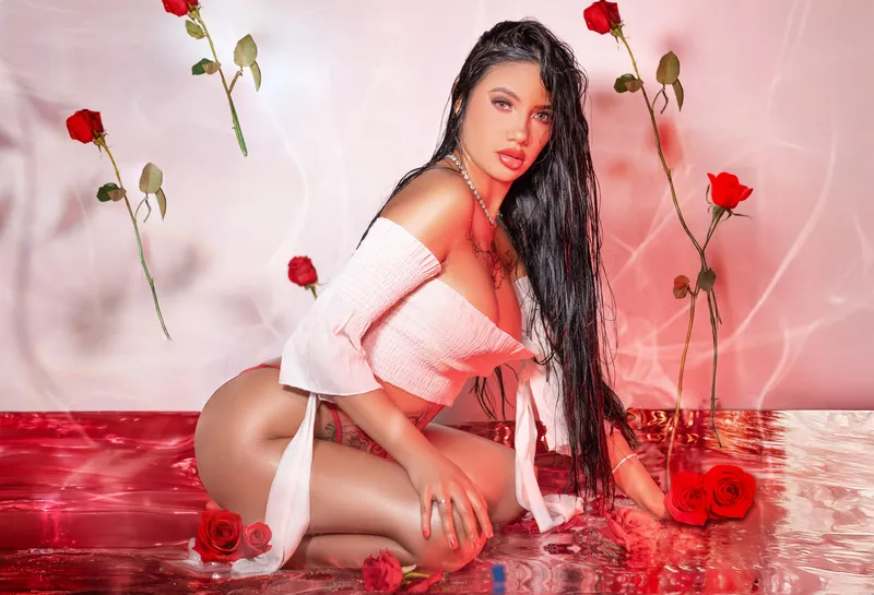 Live sex webcam photo for ElizabethRamirez #7390420