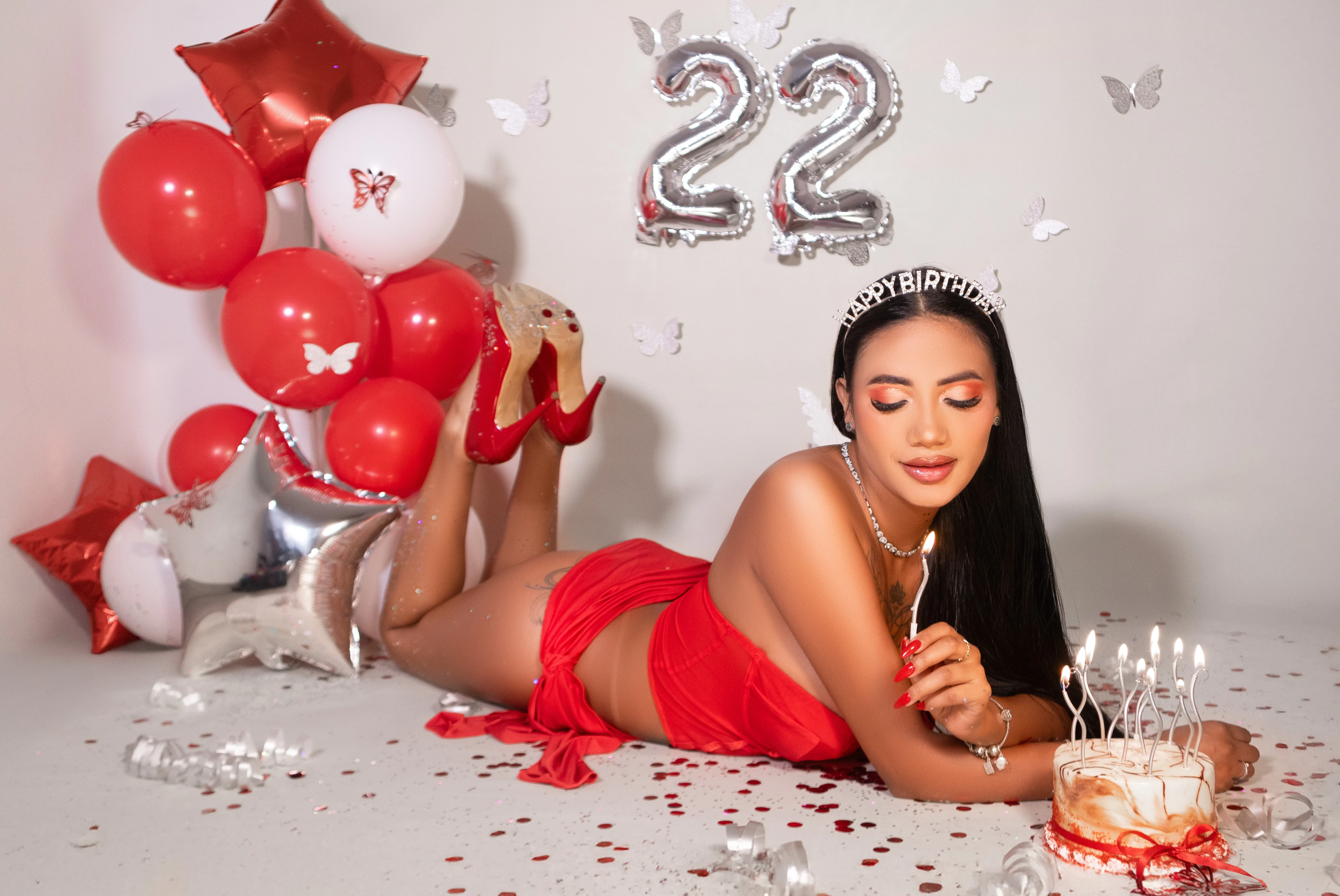 Live sex webcam photo for ElizabethRamirez #7390432