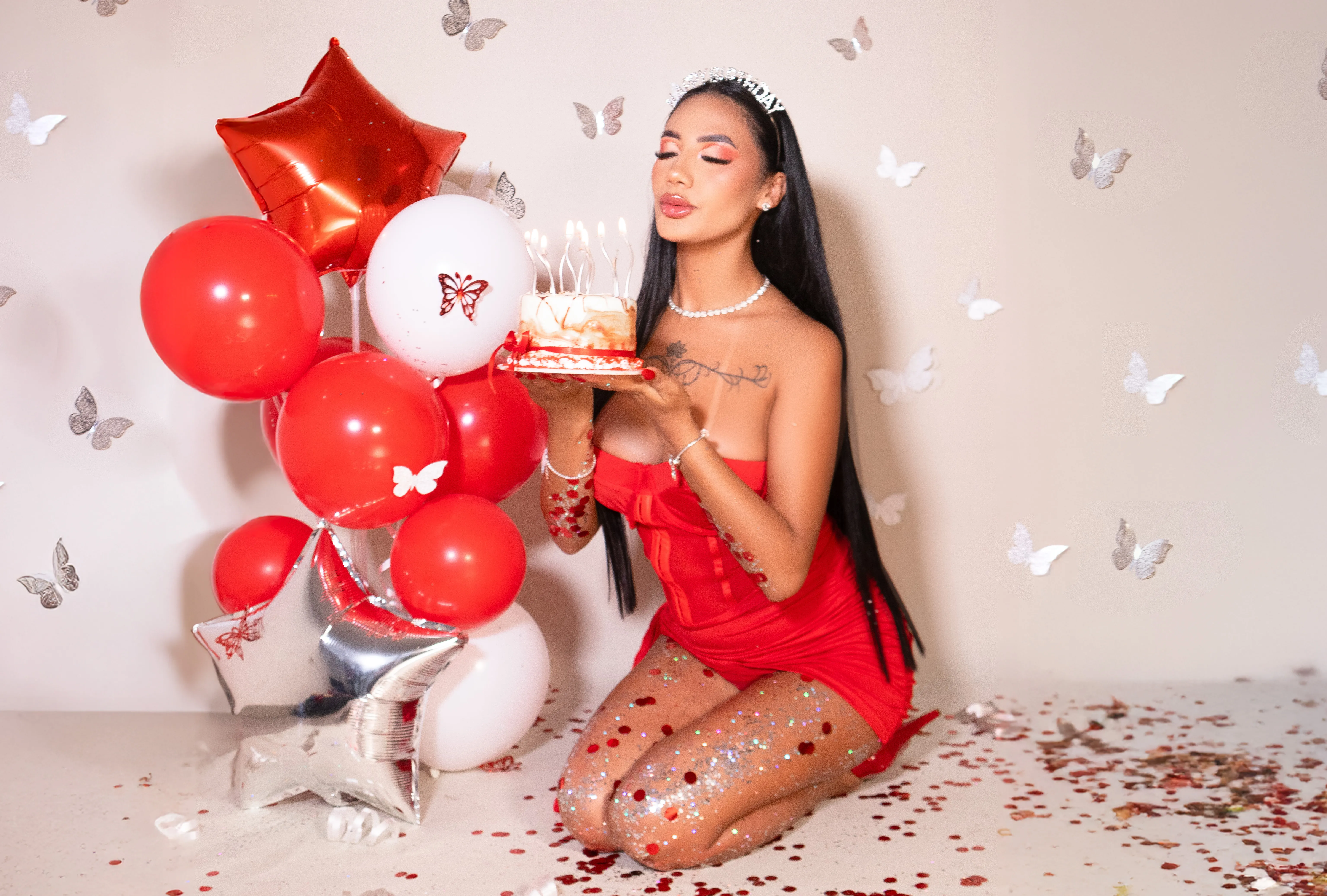 Live sex webcam photo for ElizabethRamirez #7390434