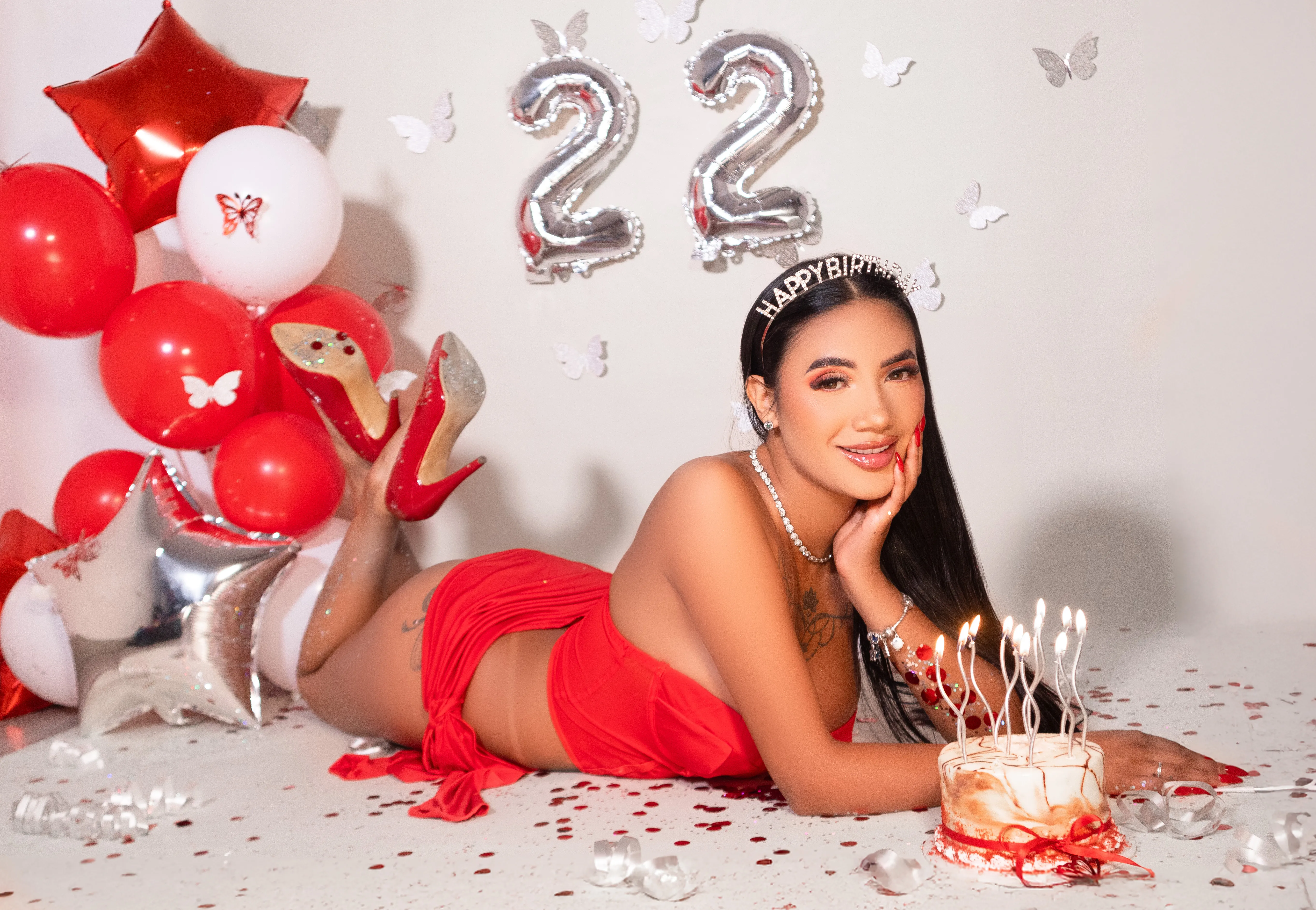 Live sex webcam photo for ElizabethRamirez #7390431