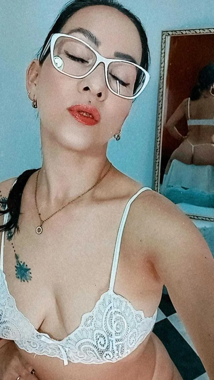 Live sex webcam photo for kiarabermoth #7871850