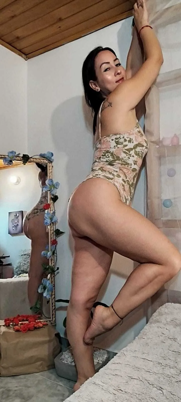 Live sex webcam photo for kiarabermoth #7872084