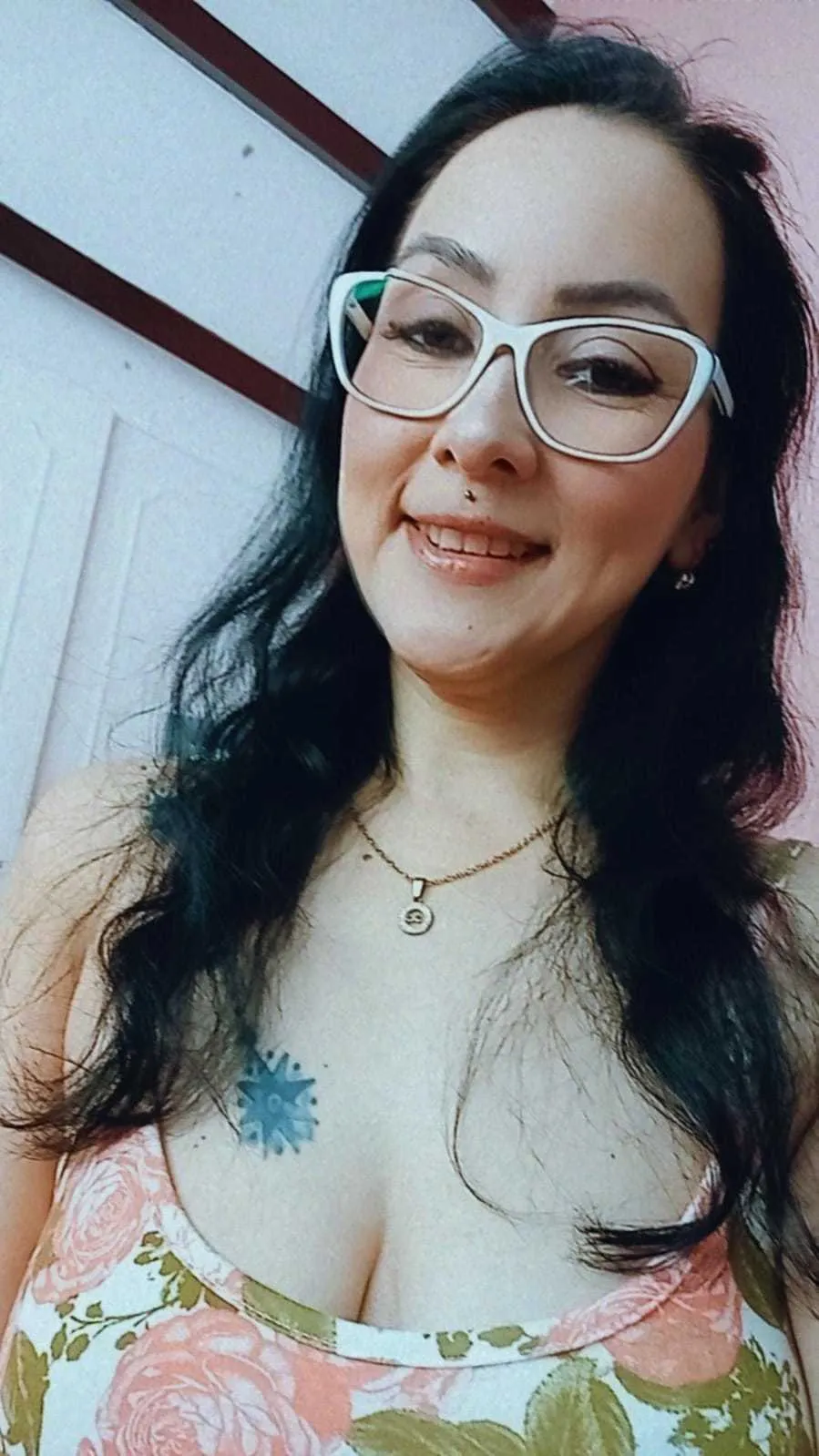 Live sex webcam photo for kiarabermoth #7871756