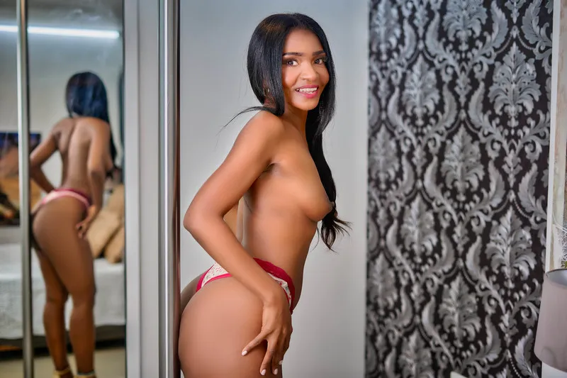 Live sex webcam photo for GenesisSandoval #3207987