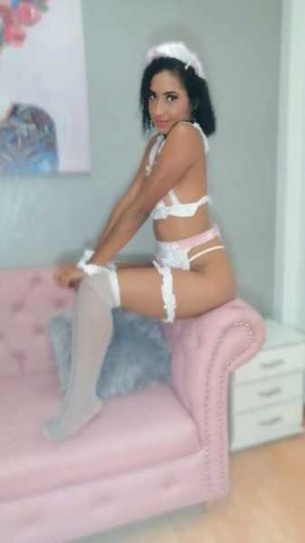 Live sex webcam photo for VicttoriaHawk #2772347