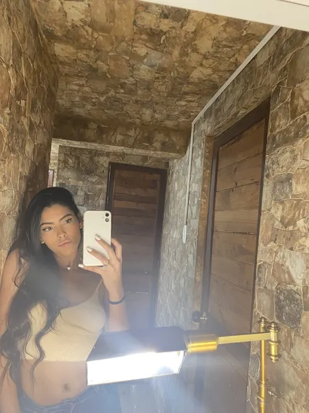 Live sex webcam photo for GaleBrown #3136462