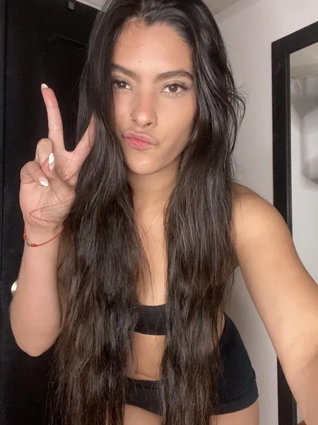 Live sex webcam photo for GaleBrown #3462310