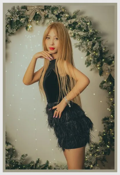 Live sex webcam photo for MinnaLei #6221398