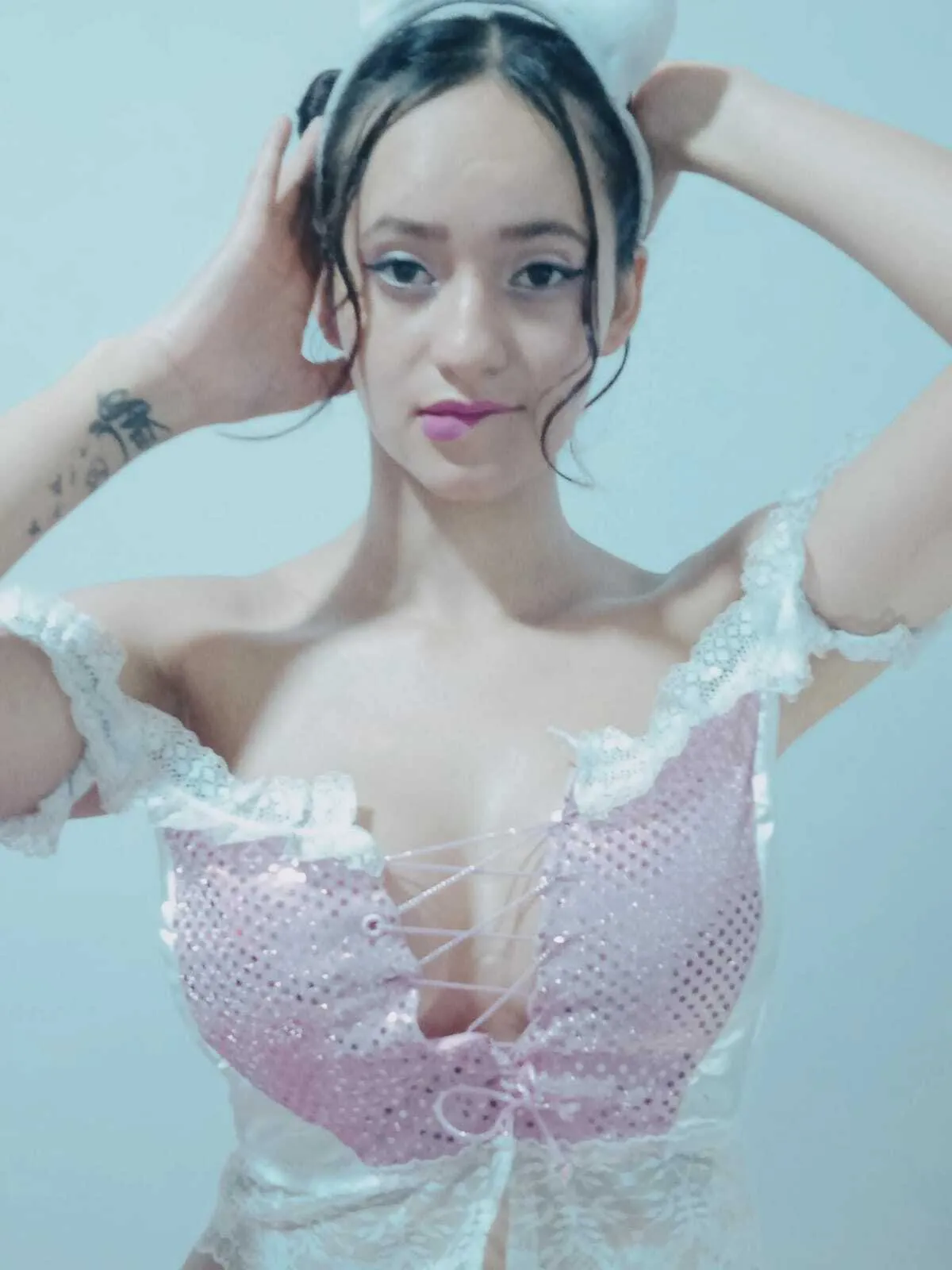 Live sex webcam photo for annieclarkxx #7126315