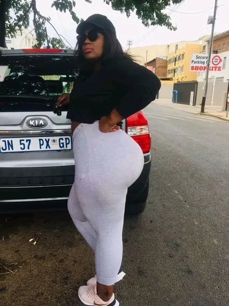 Live sex webcam photo for MassiveRoyalASS #3225826