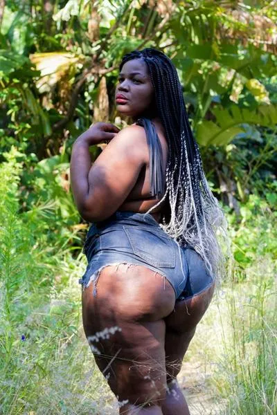 Live sex webcam photo for MassiveRoyalASS #2873319