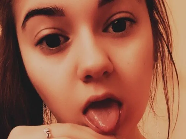 Live sex webcam photo for AmiMi #3912958