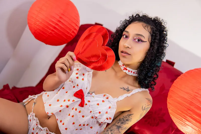 Live sex webcam photo for NavyBluex #2975089