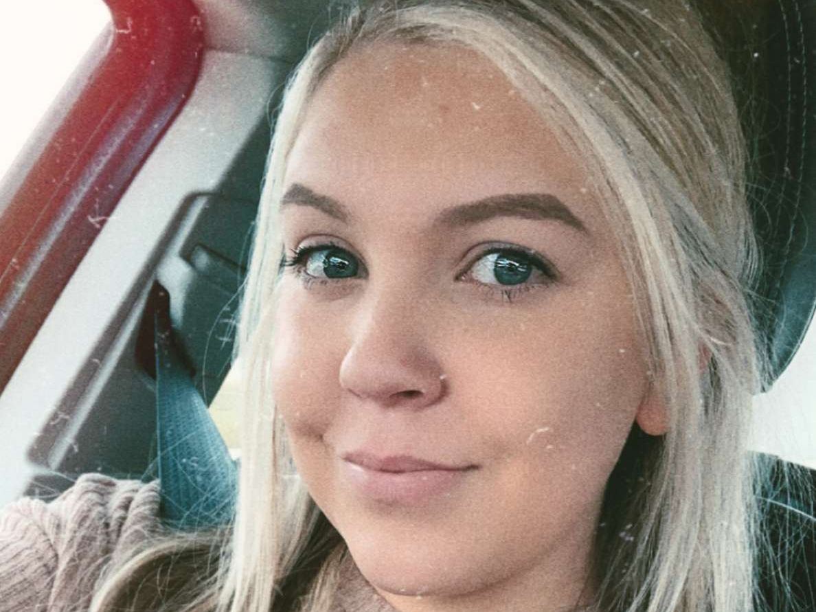 Live sex webcam photo for Lusciouslipsss #2796040