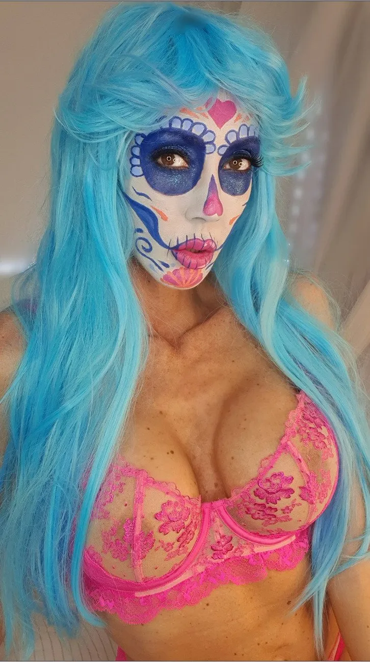 Live sex webcam photo for SofiaStarxx #7338949