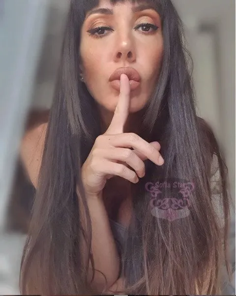 Live sex webcam photo for SofiaStarxx #7338884