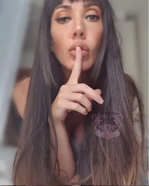 Live sex webcam photo for SofiaStarxx #7338951