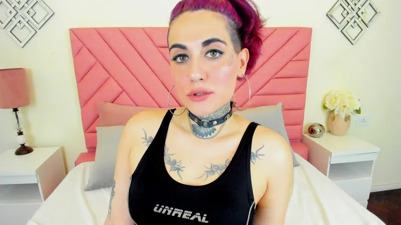 Live sex webcam photo for VictoriaGrillet #3062257