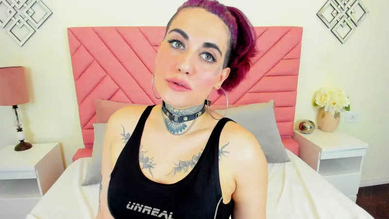 Live sex webcam photo for VictoriaGrillet #3062258