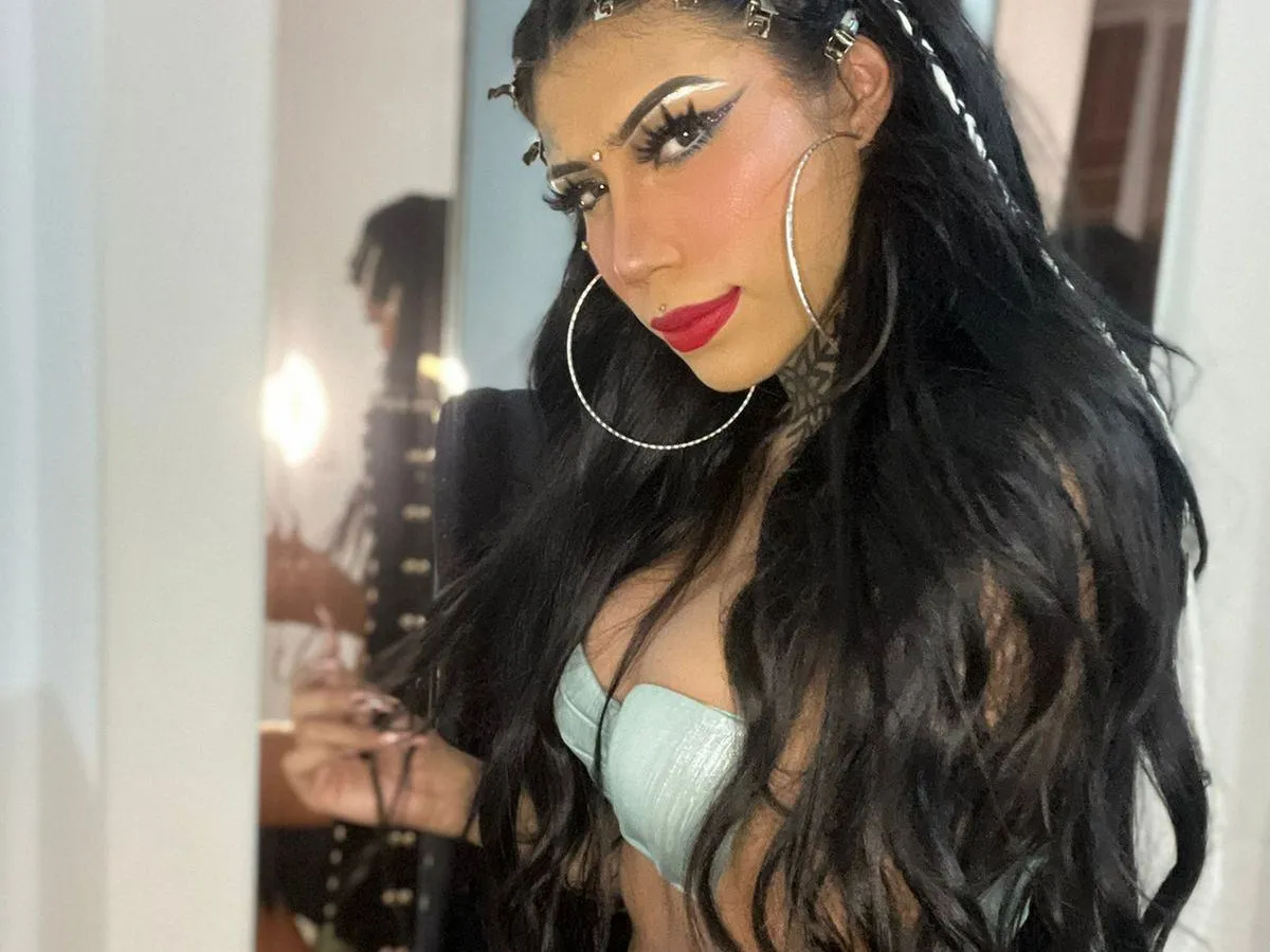 Live sex webcam photo for JulianaMeier #2884771