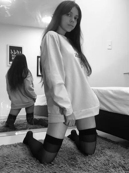 Live sex webcam photo for GaticaLissy #2800159