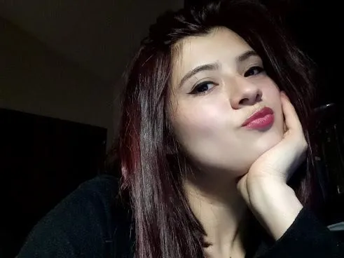 Live sex webcam photo for LucyDiamods2411 #3071172