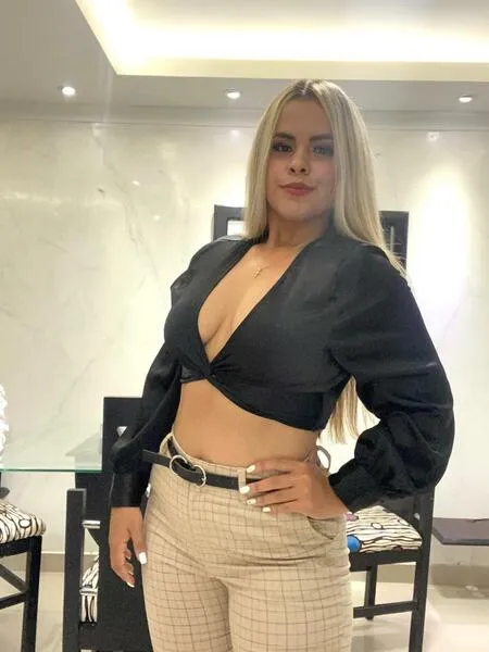 Live sex webcam photo for ZoeBrahamm #3840502