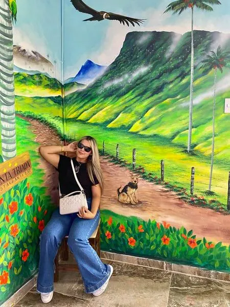 Live sex webcam photo for ZoeBrahamm #3840498